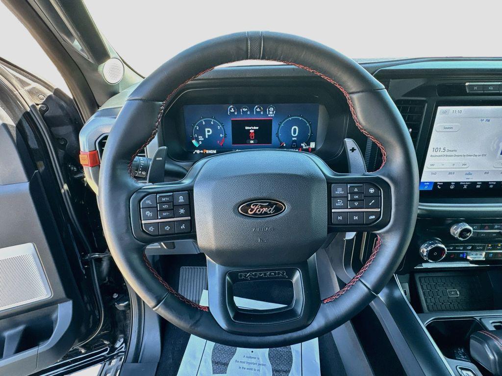 صورة 10 لـ 2025 FORD F-150 RAPTOR