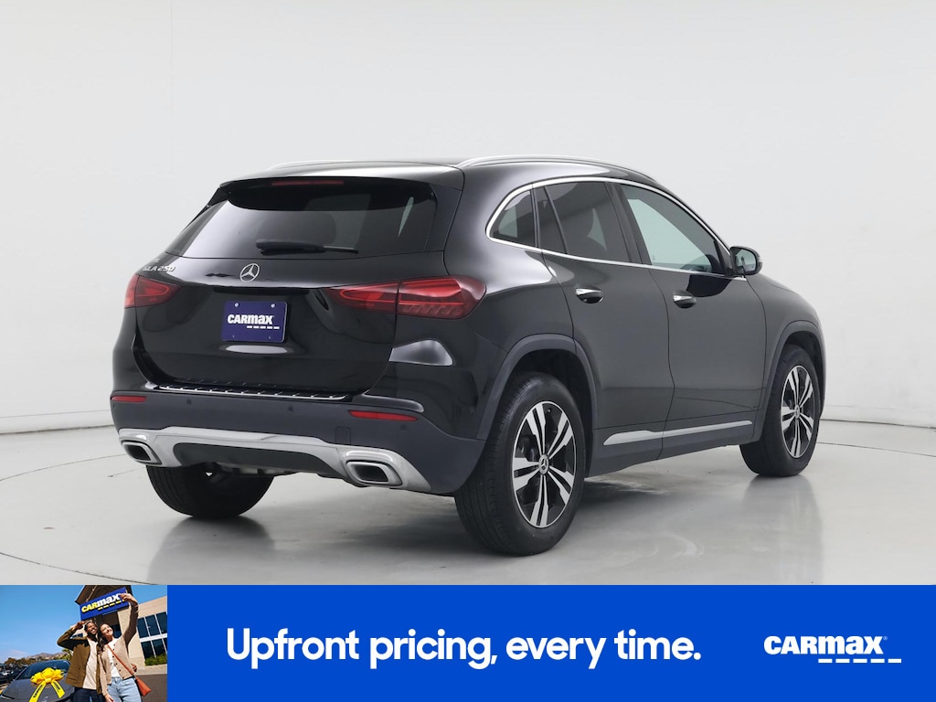 MERCEDES-BENZ GLA-CLASS - 10