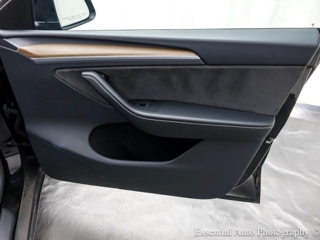 2023 Tesla MODEL Y LONG RANGE 缩略图 40