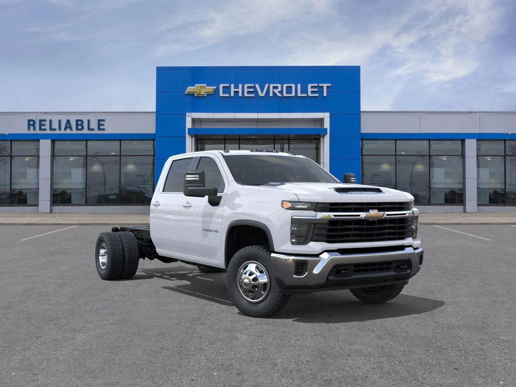 New 2026 Chevrolet Silverado 3500 LT