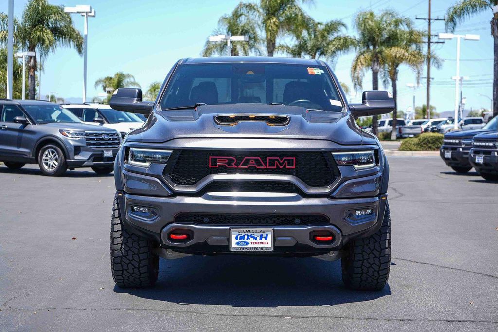 2021 RAM 1500 TRX 照片 2