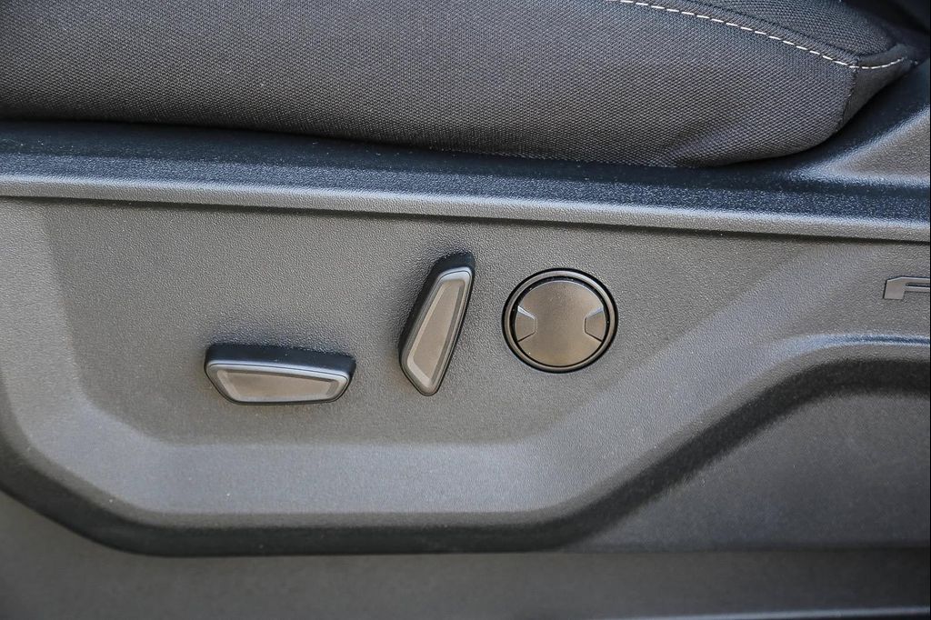 صورة مصغرة 26 لـ 2026 FORD F-150 XLT
