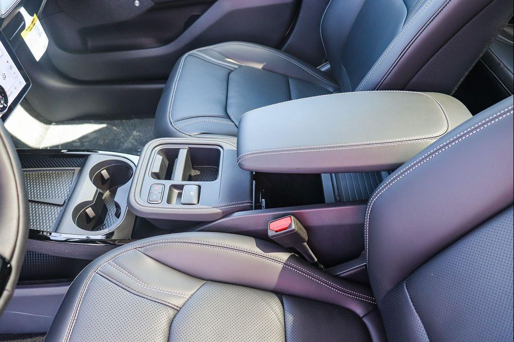 صورة مصغرة 19 لـ 2026 FORD MUSTANG MACH-E PREMIUM