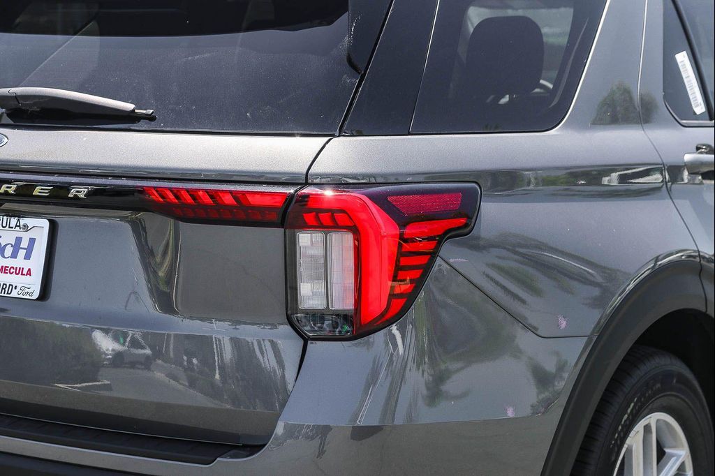 2026 FORD EXPLORER ACTIVE photo 10