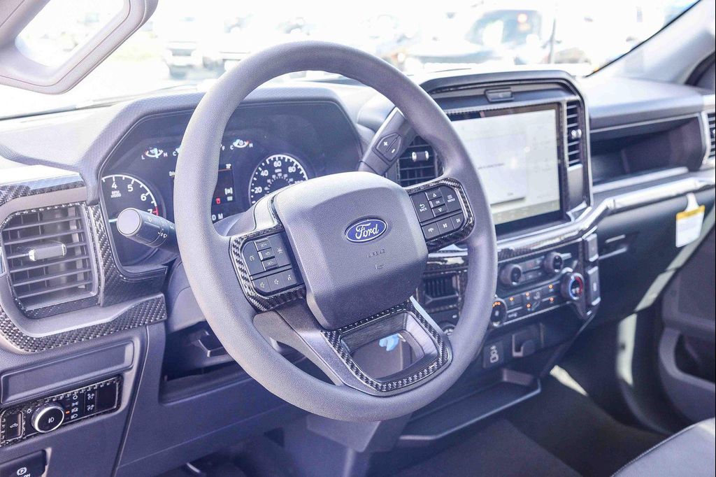 صورة مصغرة 14 لـ 2026 FORD F-150 XL