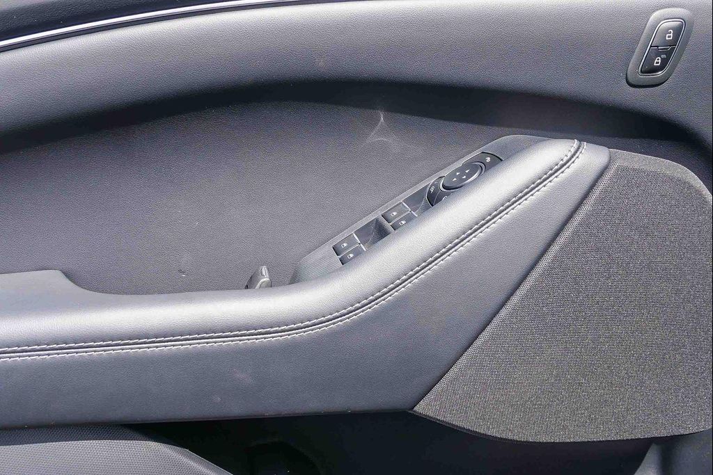 2026 FORD MUSTANG MACH-E SELECT 缩略图 22