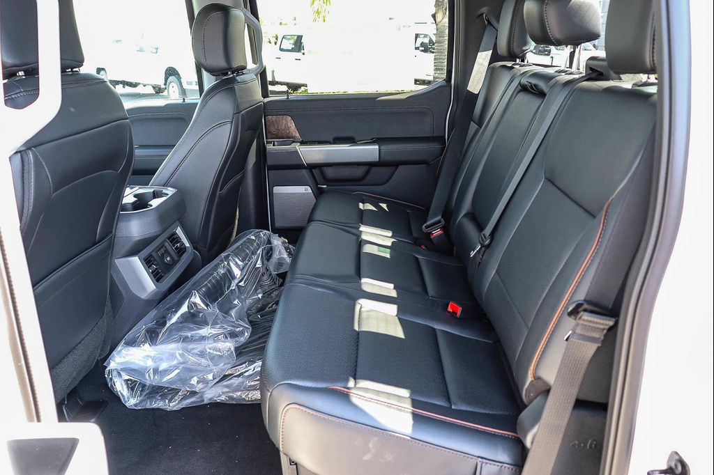صورة مصغرة 18 لـ 2026 FORD F-250 LARIAT