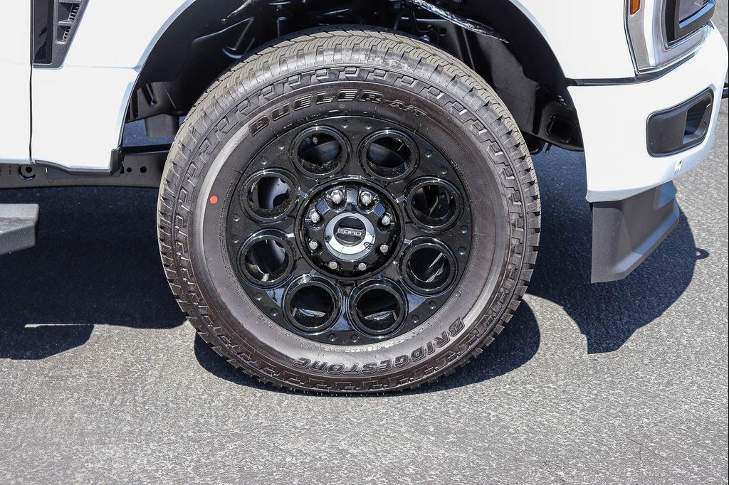 صورة 9 لـ 2026 FORD F-250 LARIAT