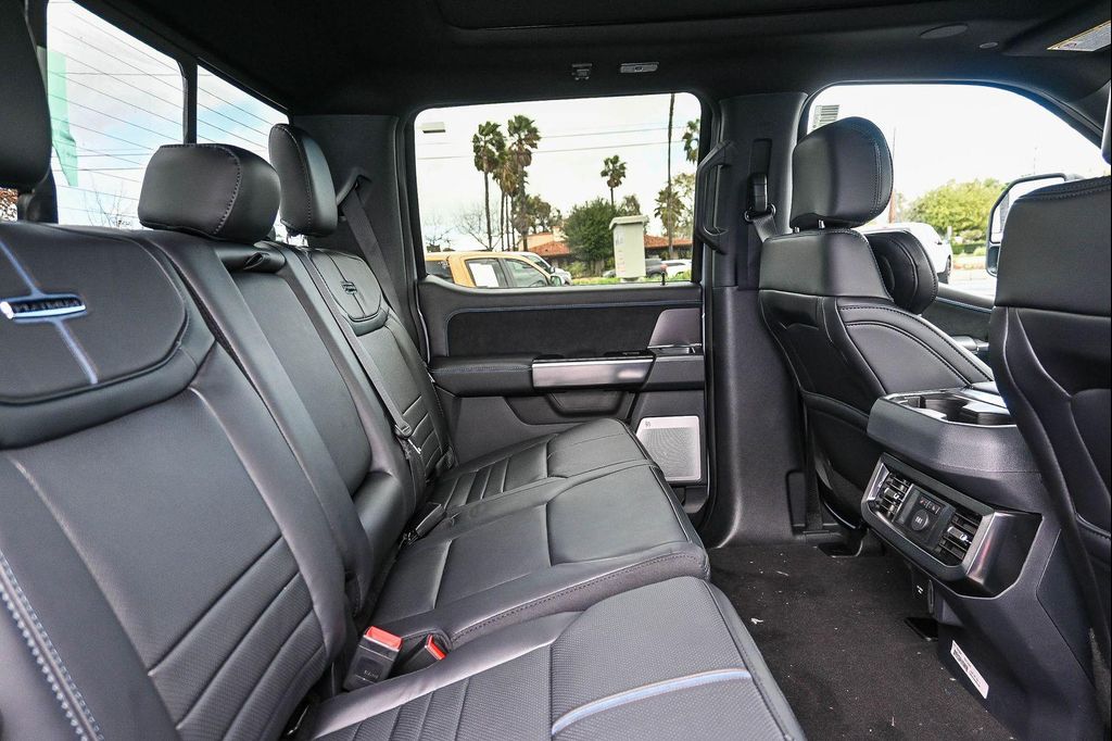 صورة مصغرة 21 لـ 2026 FORD F-350 PLATINUM