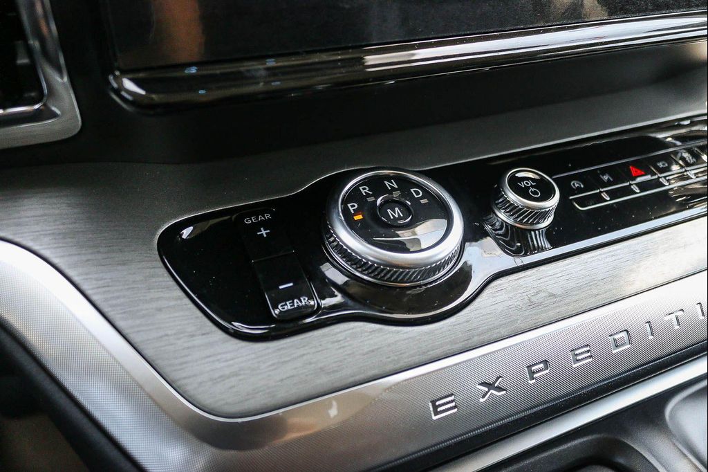 2027 FORD EXPEDITION MAX PLATINUM thumbnail 29