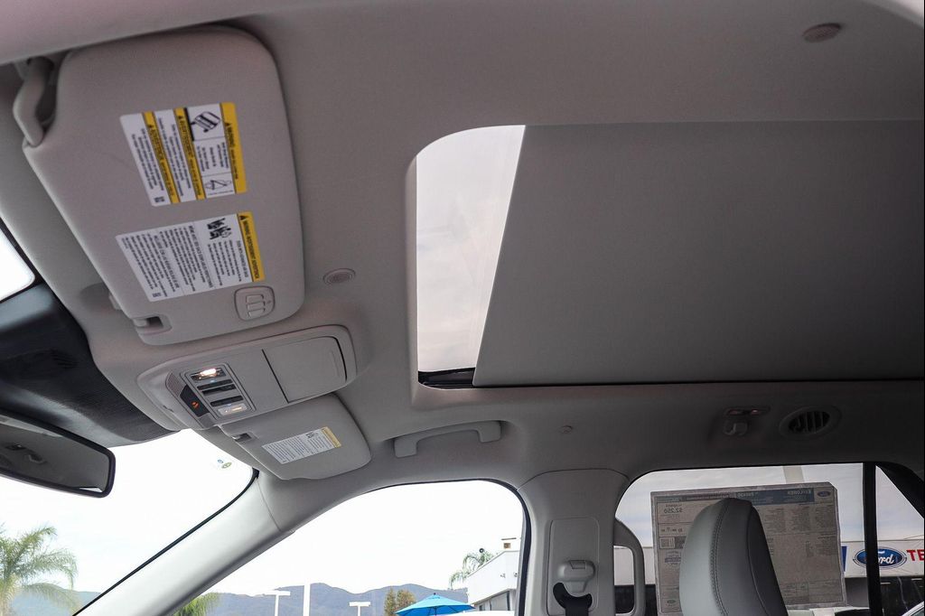 صورة مصغرة 23 لـ 2026 FORD EXPLORER PLATINUM