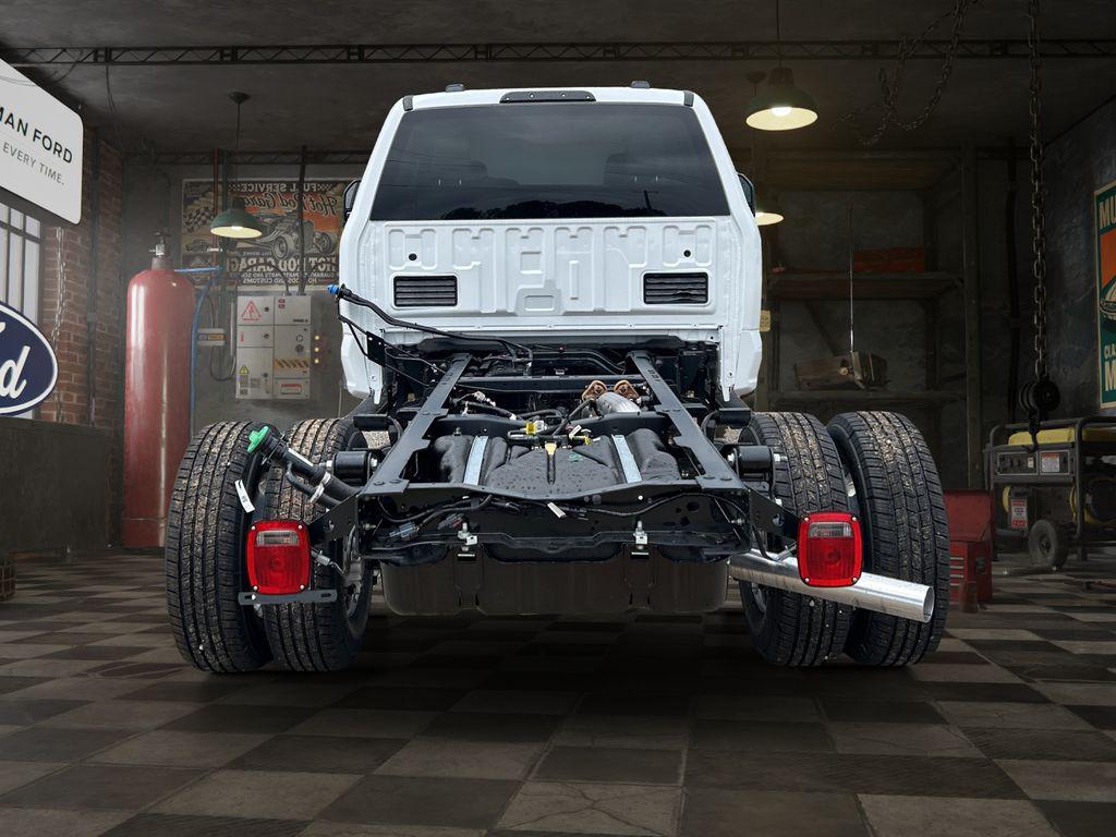 صورة 10 لـ 2026 FORD F-350 XLT