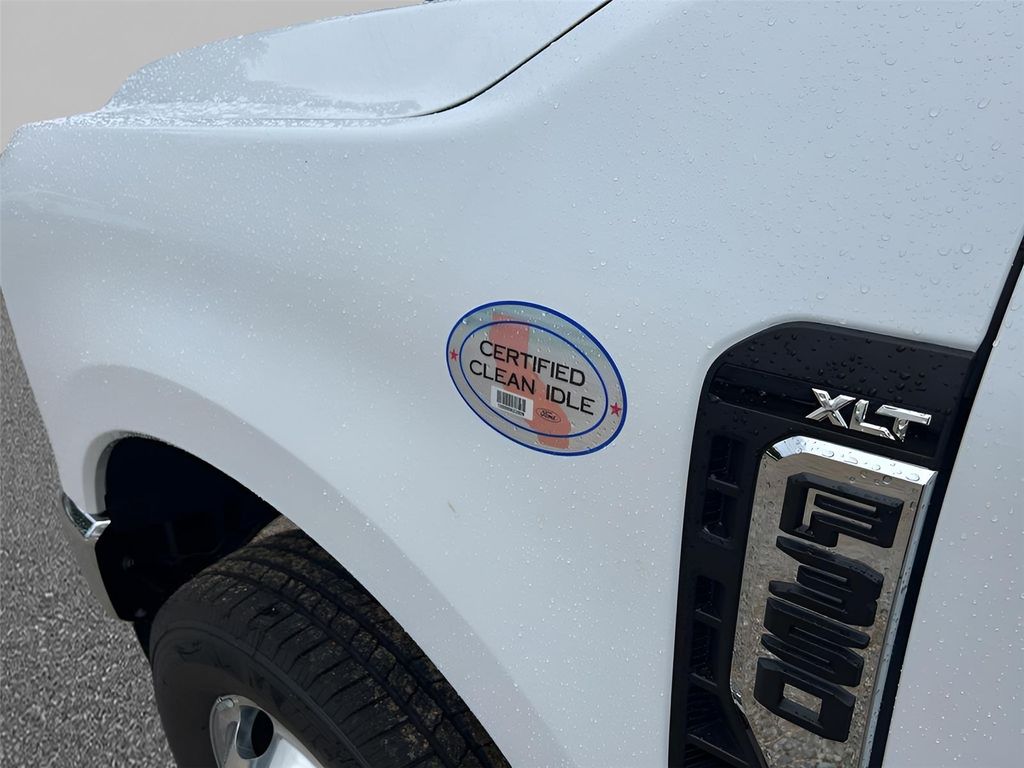 2026 FORD F-350 XLT — миниатюра 9