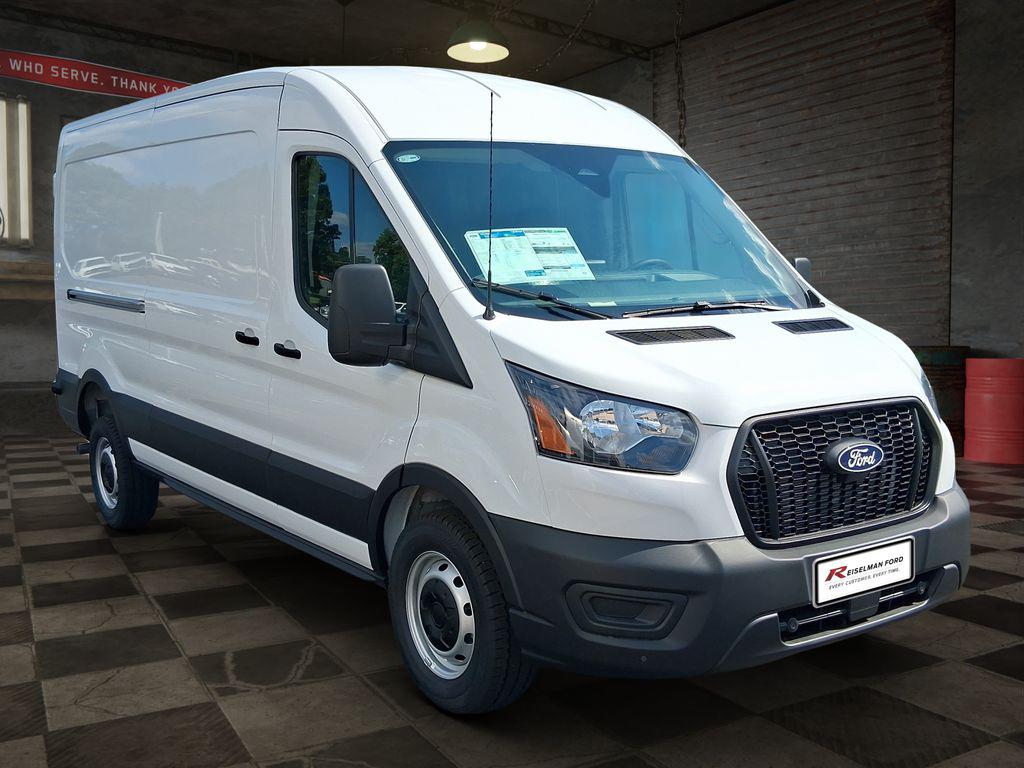 صورة 2 لـ 2026 FORD TRANSIT-250 BASE