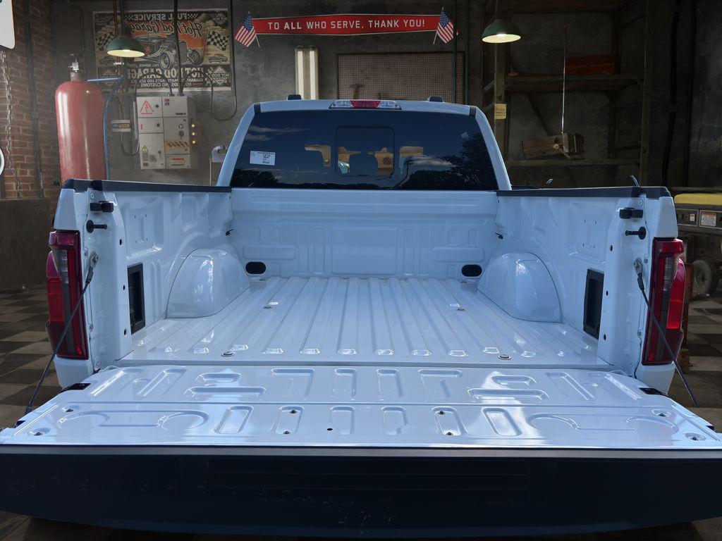 FORD F-150 XLT - 10