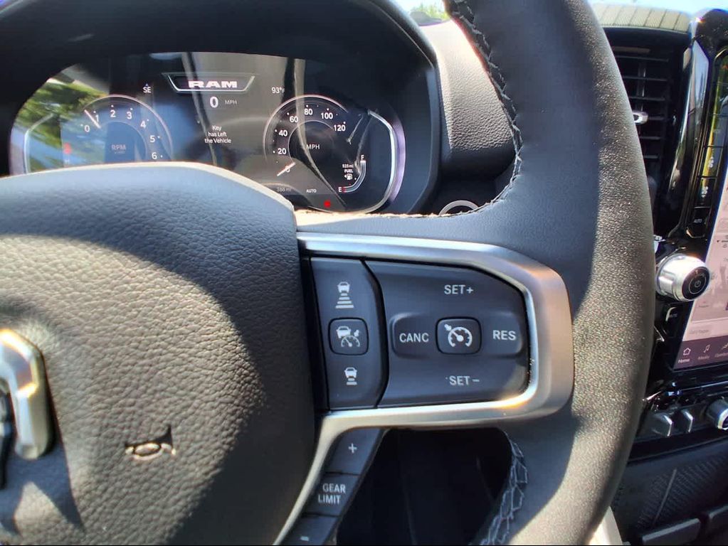 2026 RAM 1500 BIG HORN/LONE STAR — миниатюра 23