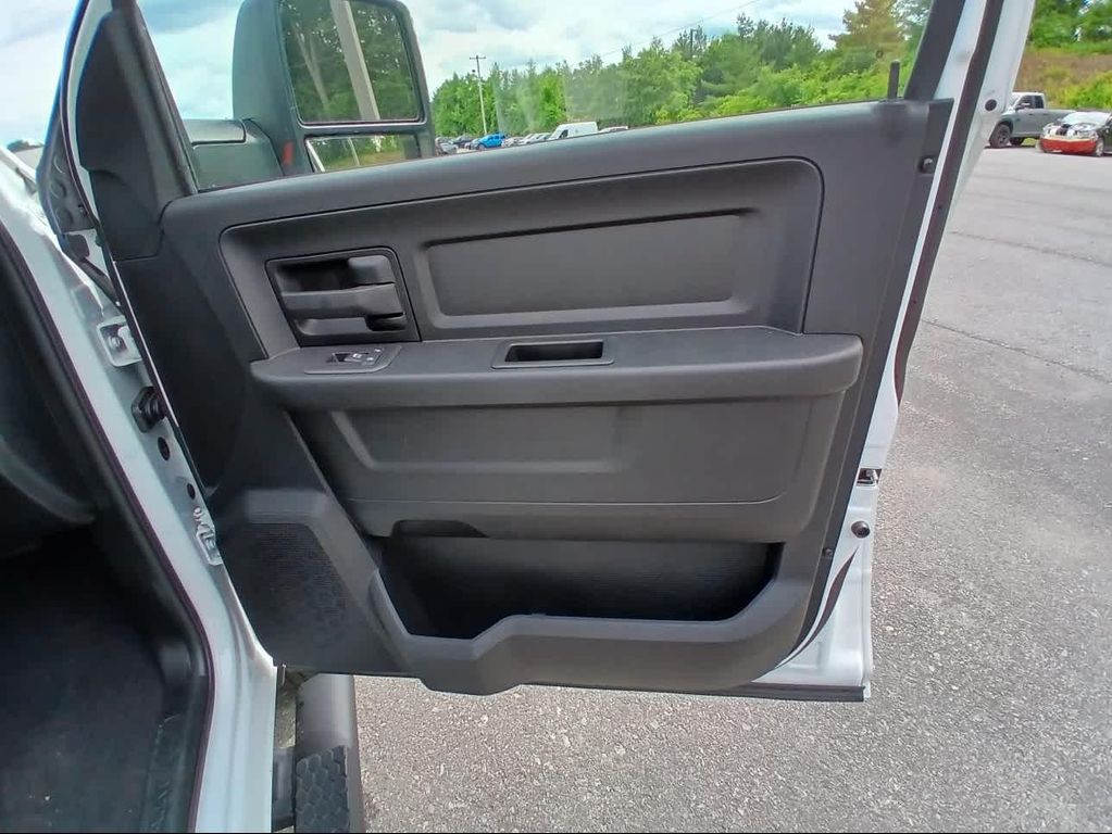 2026 RAM 2500 TRADESMAN 缩略图 16