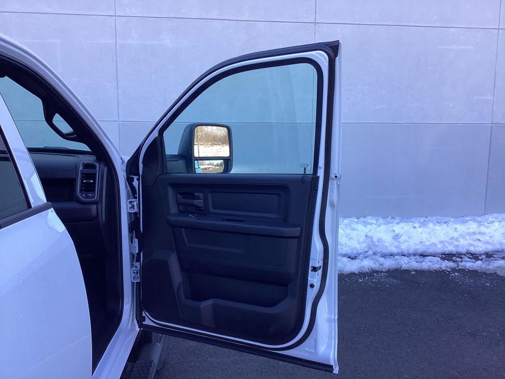 صورة مصغرة 14 لـ 2026 RAM 2500 TRADESMAN