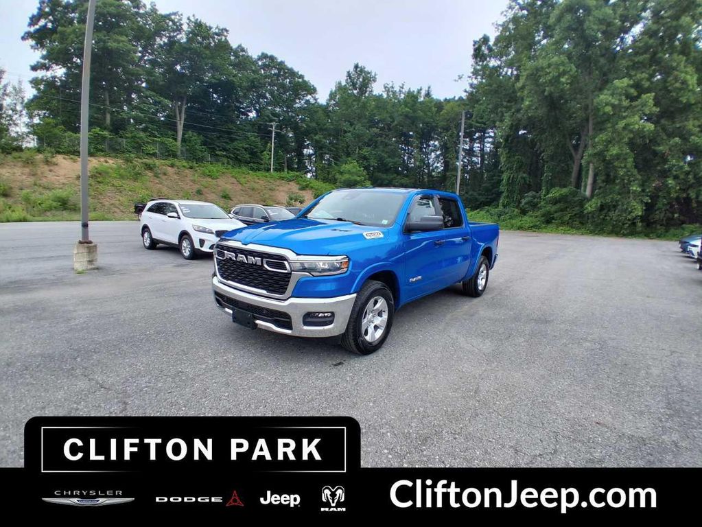 صورة 1 لـ 2025 RAM 1500 BIG HORN/LONE STAR