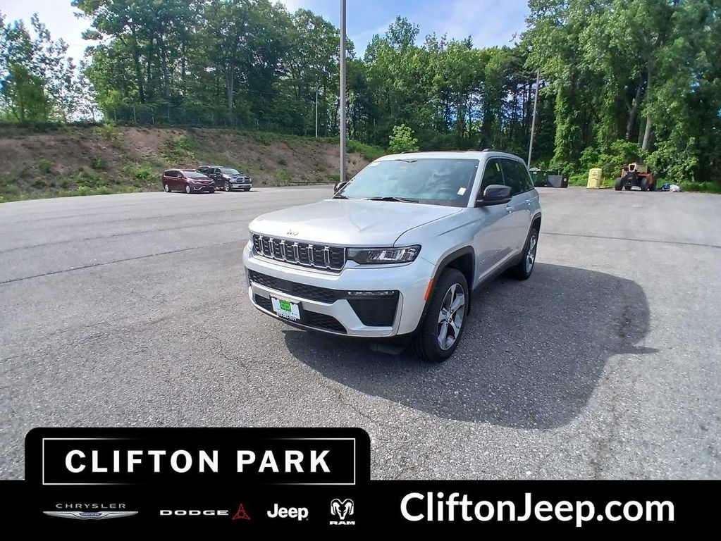 New 2026 Jeep Grand Cherokee Limited
