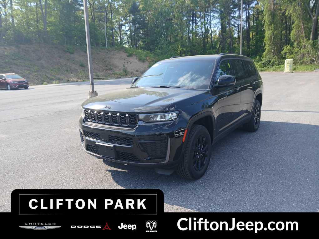 New 2026 Jeep Grand Cherokee Altitude