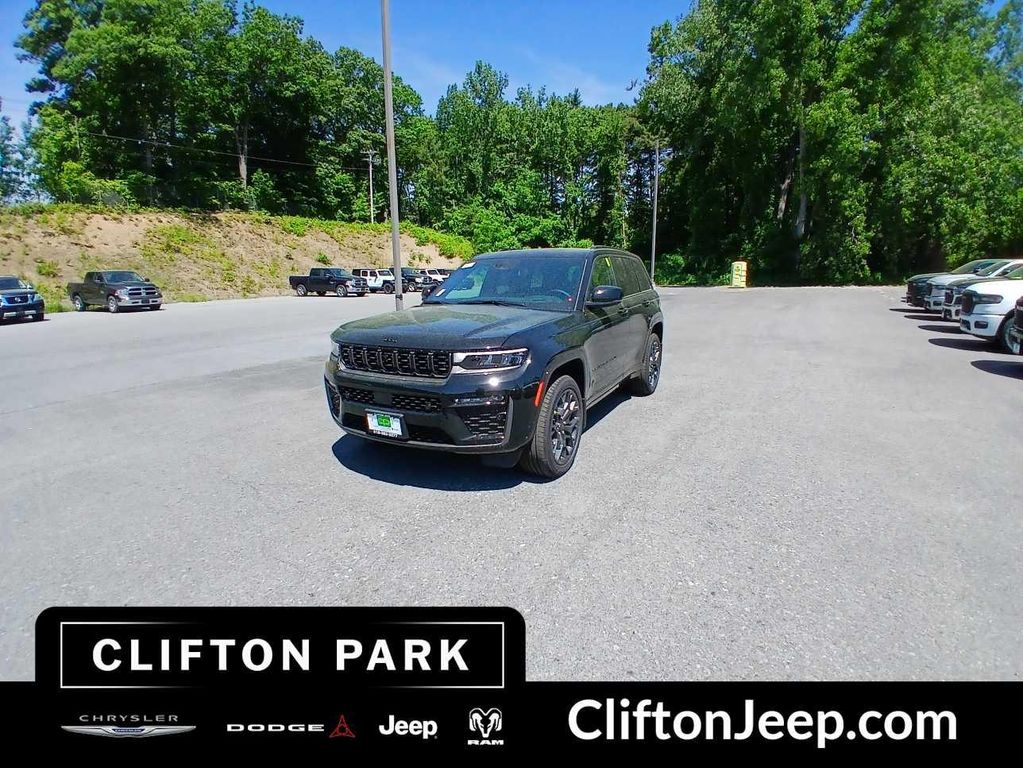 New 2026 Jeep Grand Cherokee Summit