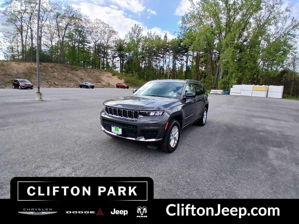 New 2025 Jeep Grand Cherokee Laredo