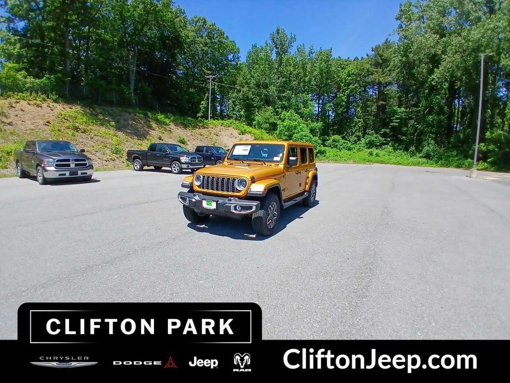 New 2026 Jeep Wrangler 4-Door Sahara 4x4