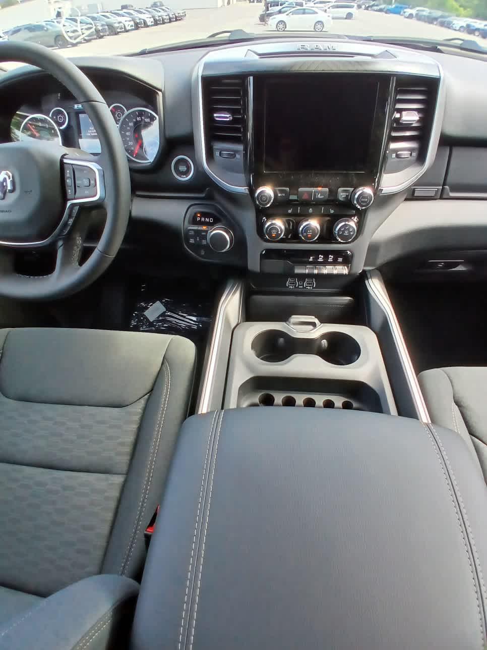 2026 RAM 1500 BIG HORN/LONE STAR — миниатюра 19