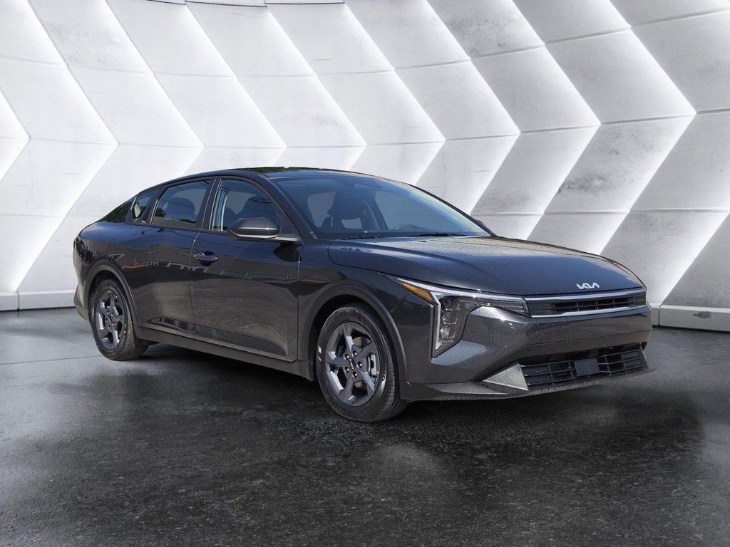 New 2026 Kia K4 LXS