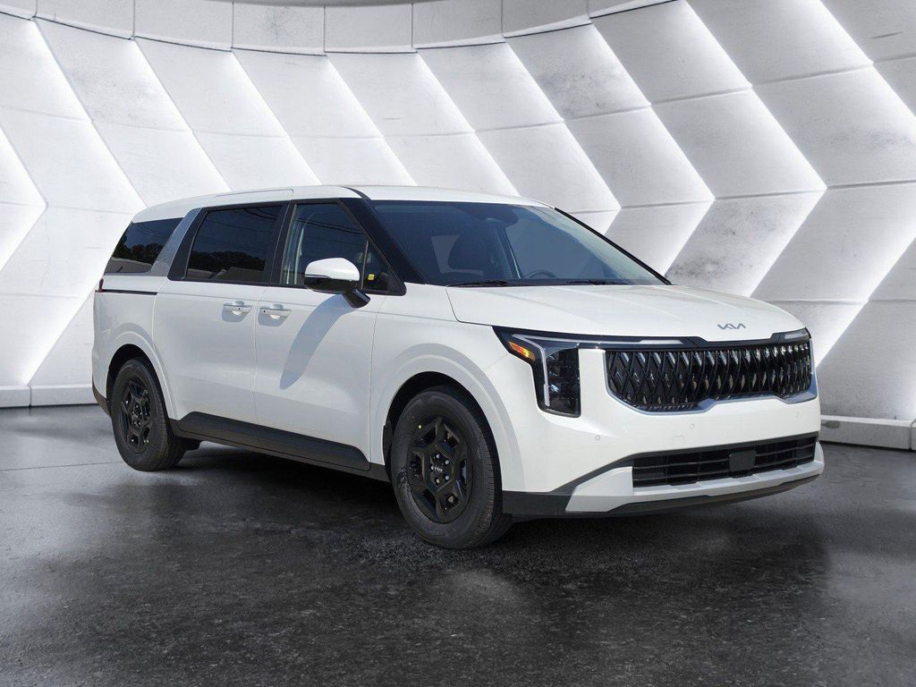 New 2026 Kia Carnival LXS