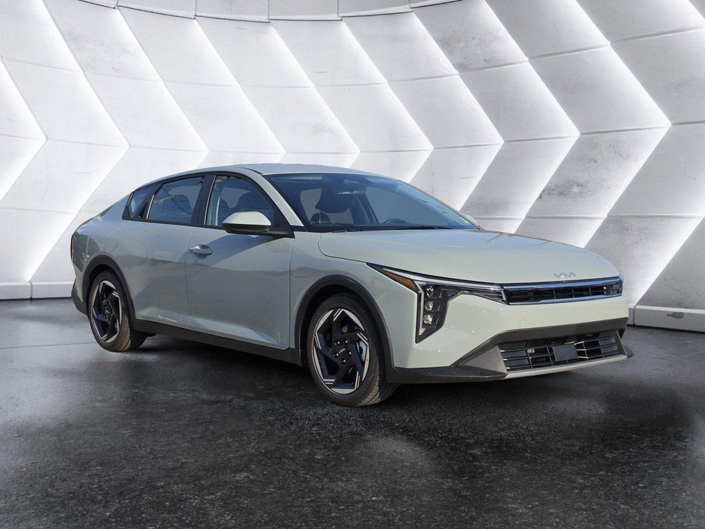 New 2026 Kia K4 EX