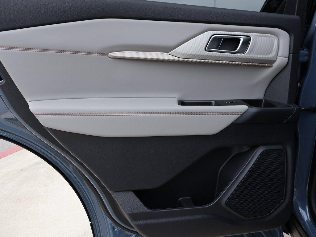 2026 FORD EXPLORER ACTIVE 缩略图 19
