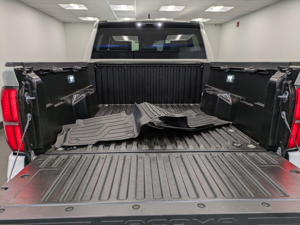 صورة مصغرة 25 لـ 2026 Toyota TACOMA SR5