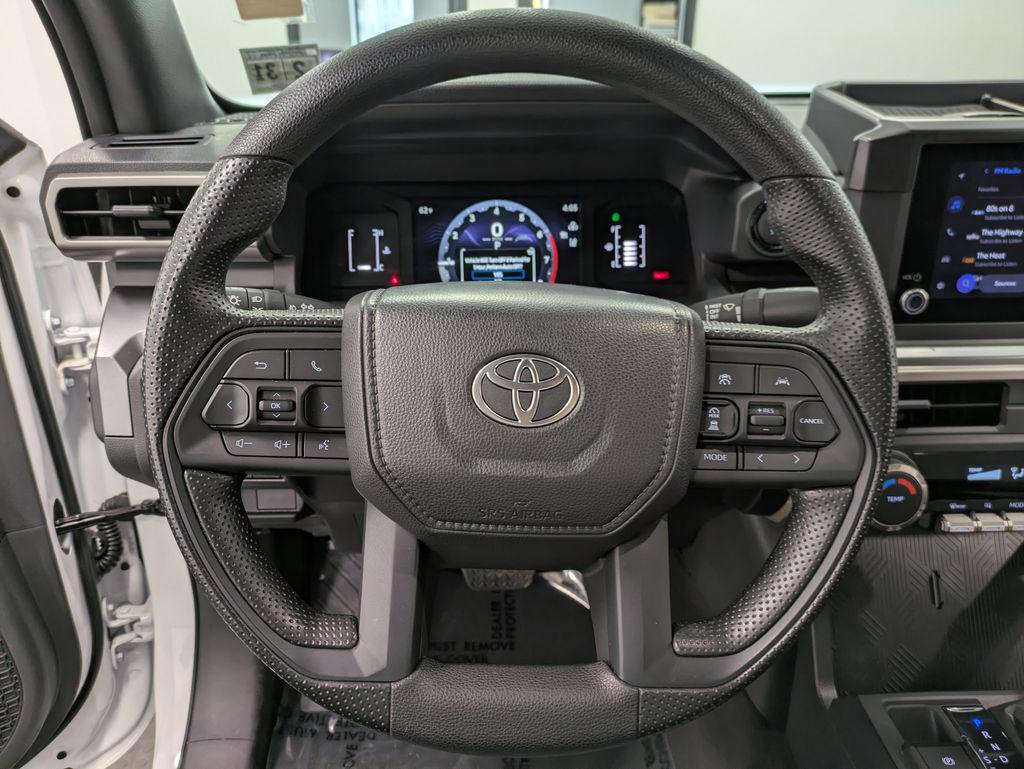 صورة مصغرة 21 لـ 2026 Toyota TACOMA SR5