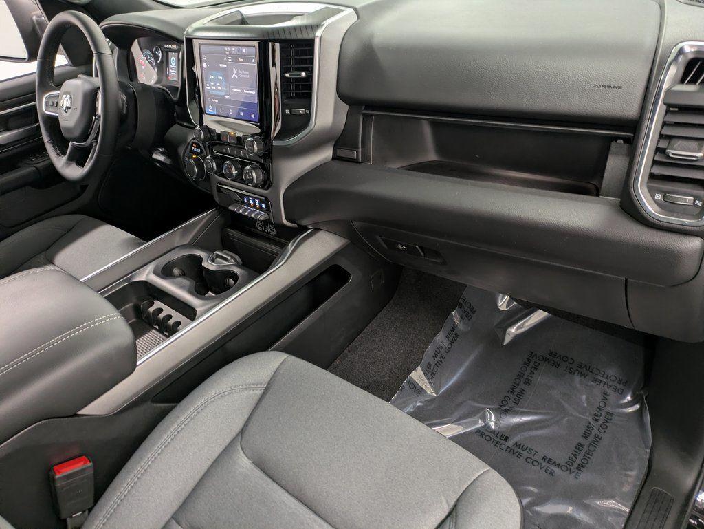 2025 RAM 1500 BIG HORN/LONE STAR — миниатюра 32