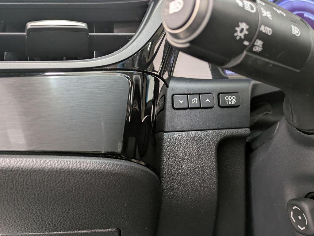 2022 Lexus ES 300H BASE — миниатюра 21