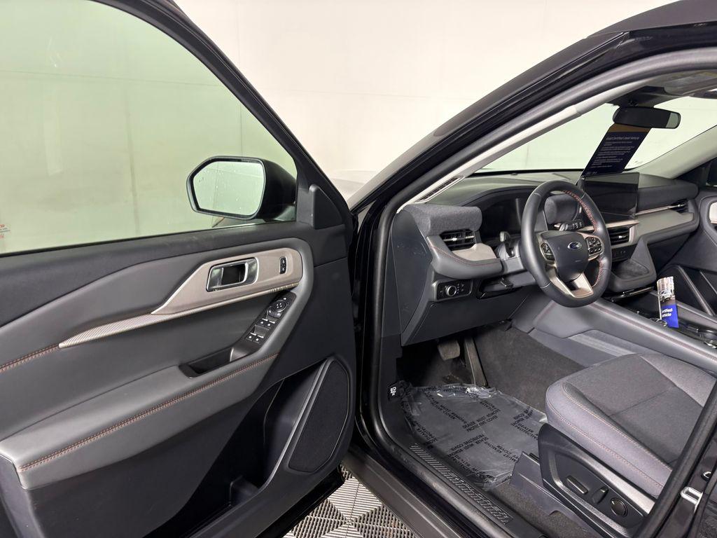 2025 FORD EXPLORER ACTIVE 缩略图 12
