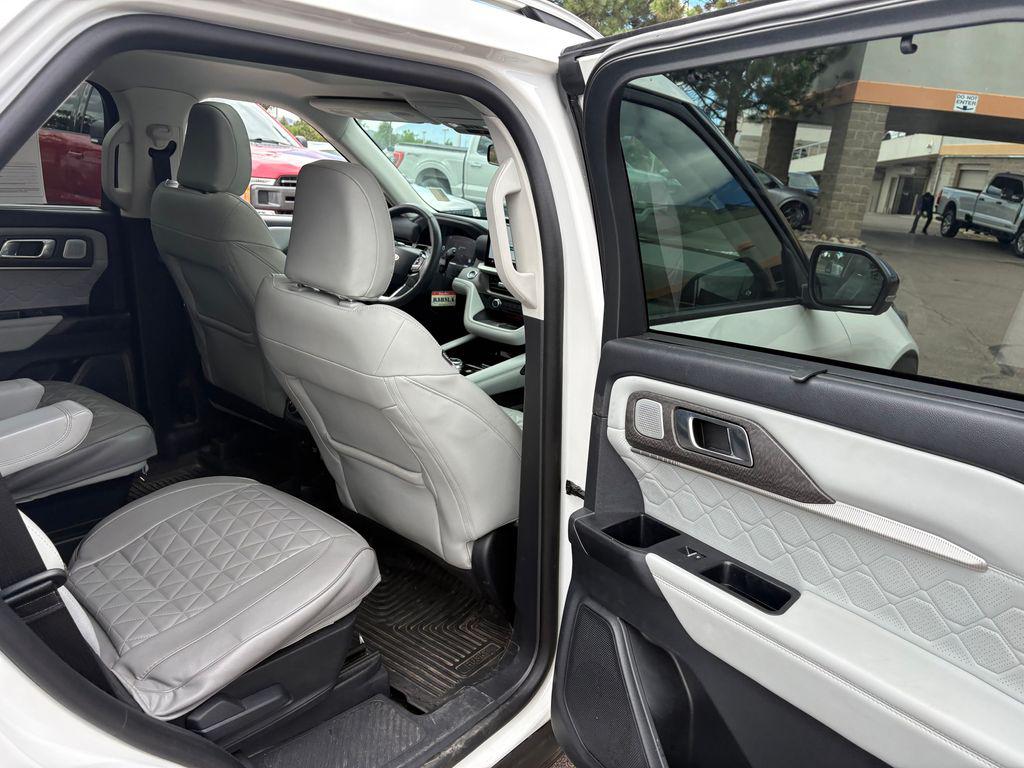 2025 FORD EXPLORER PLATINUM 缩略图 28