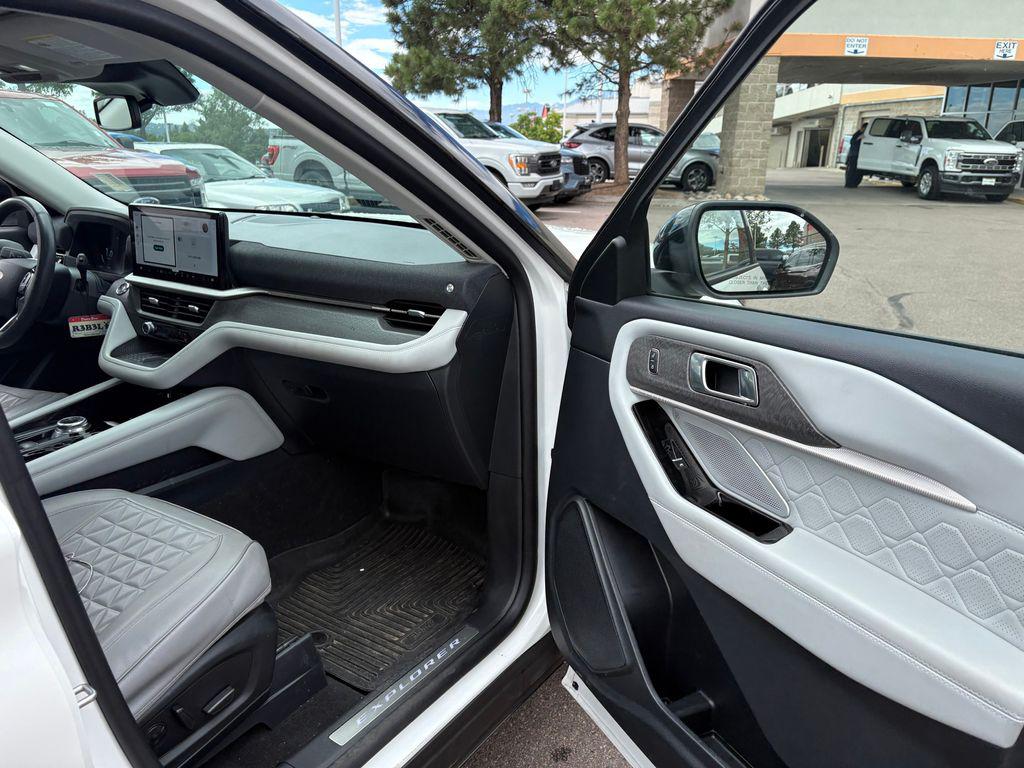 2025 FORD EXPLORER PLATINUM 缩略图 29