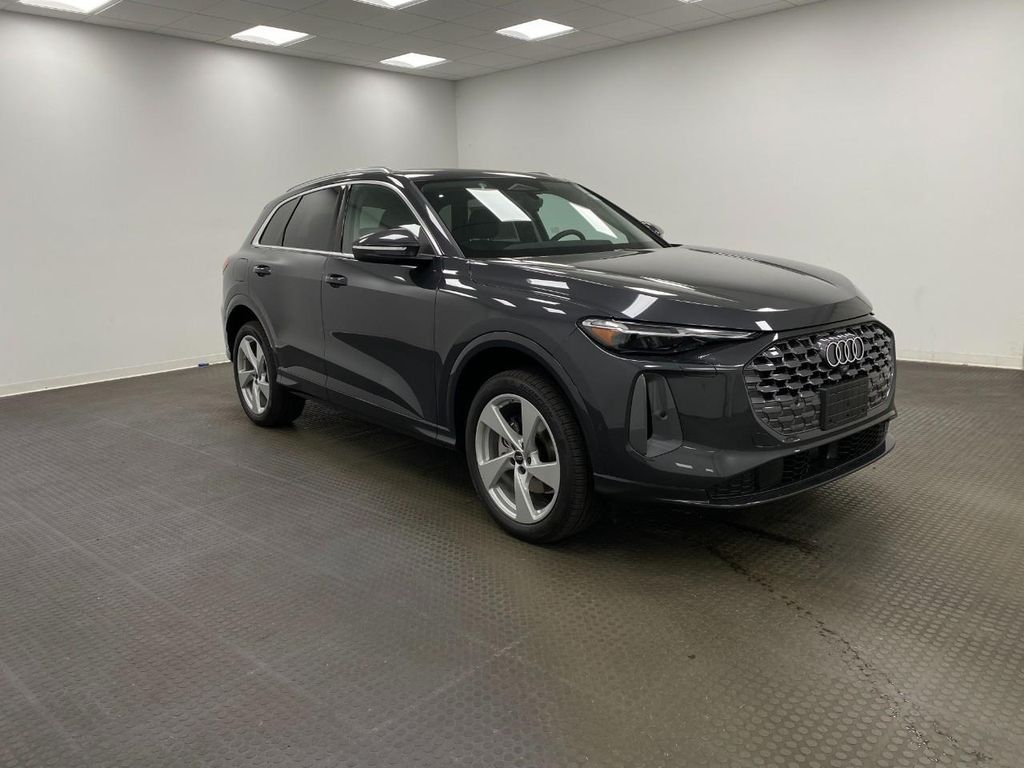 New 2026 Audi Q5 Premium Plus TFSI quattro S tronic