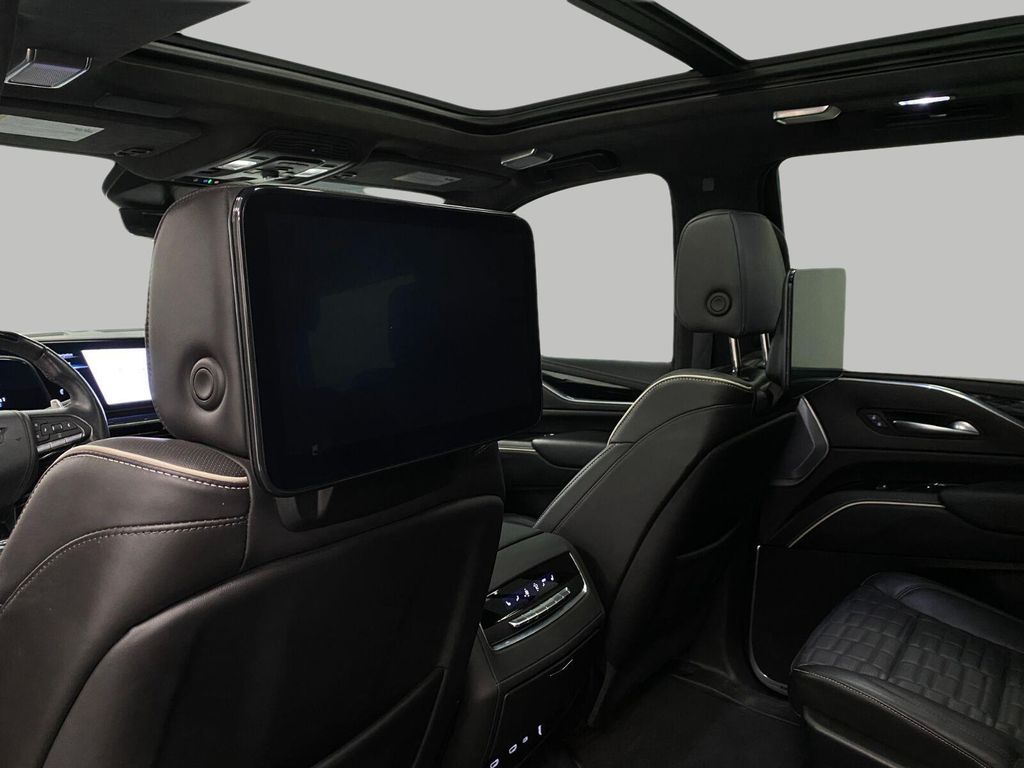 2023 Cadillac ESCALADE V-SERIES 缩略图 32