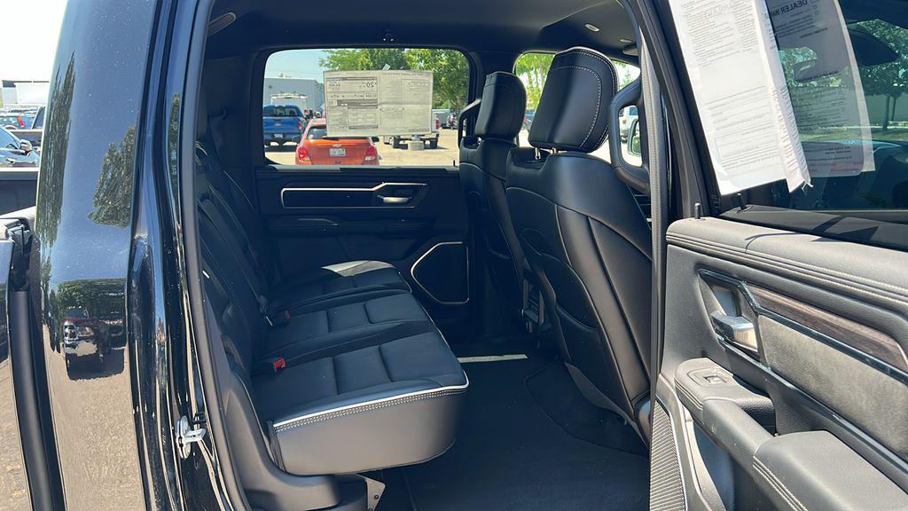 صورة مصغرة 23 لـ 2026 RAM 1500 LARAMIE