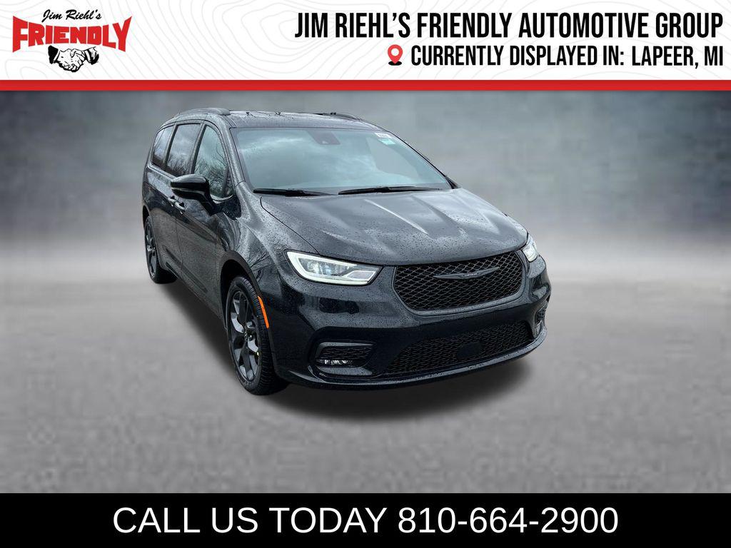 New 2026 Chrysler Pacifica L