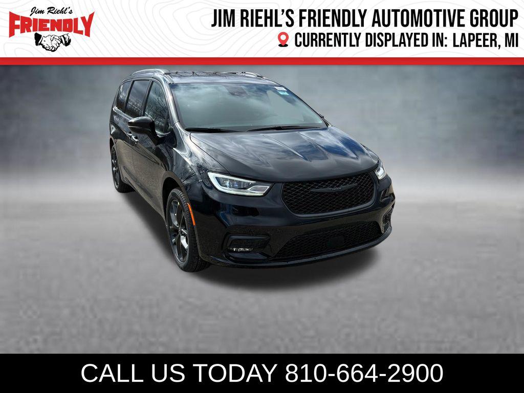 New 2026 Chrysler Pacifica L