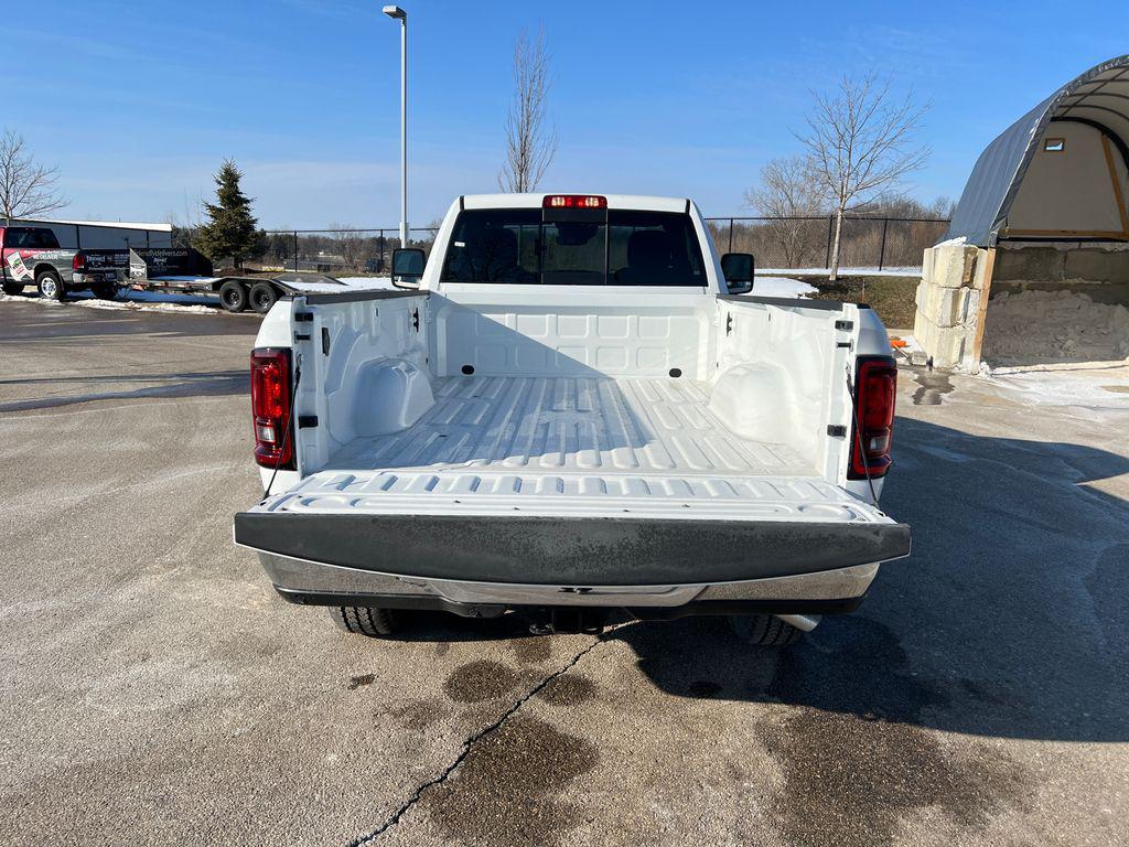 صورة مصغرة 13 لـ 2026 RAM 3500 TRADESMAN REGULAR CAB 4X4 8' BOX