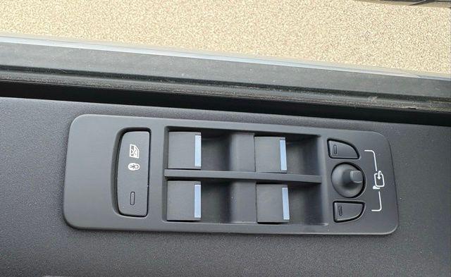 2025 LAND Rover DISCOVERY SPORT S 缩略图 12