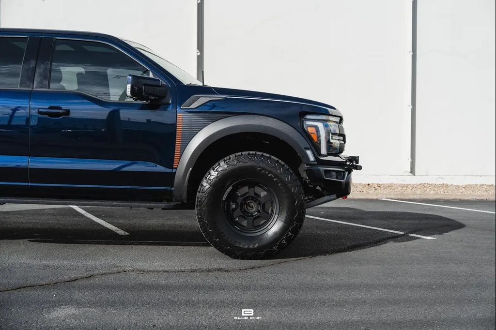 FORD F-150 RAPTOR R - 7