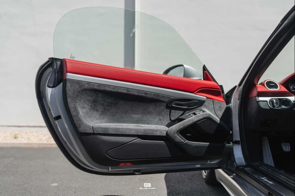 2021 Porsche 718 SPYDER 缩略图 35