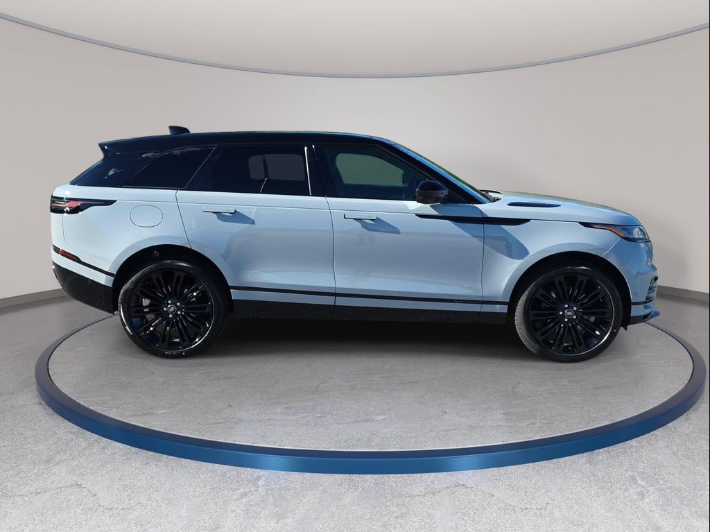 صورة 4 لـ 2026 LAND Rover RANGE ROVER VELAR